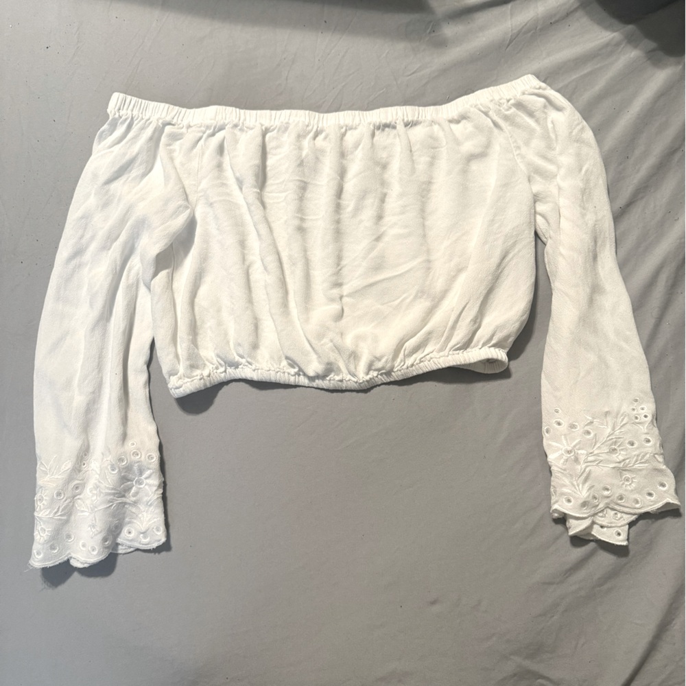 LA Hearts White Bell Crotchet Sleeve Crop Top size Medium